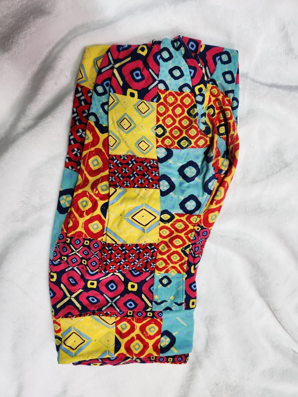 LuLaRoe TC Multi-Color Patchwork Print Leggings